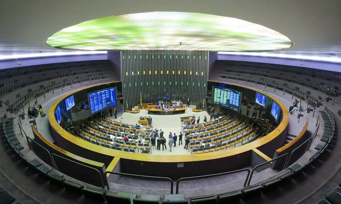 PL, PSD, PT e Republicanos têm 15 governadores eleitos