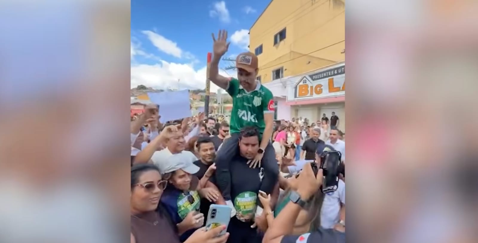 Cleitinho vence todos os cenários de 2º turno em pesquisa