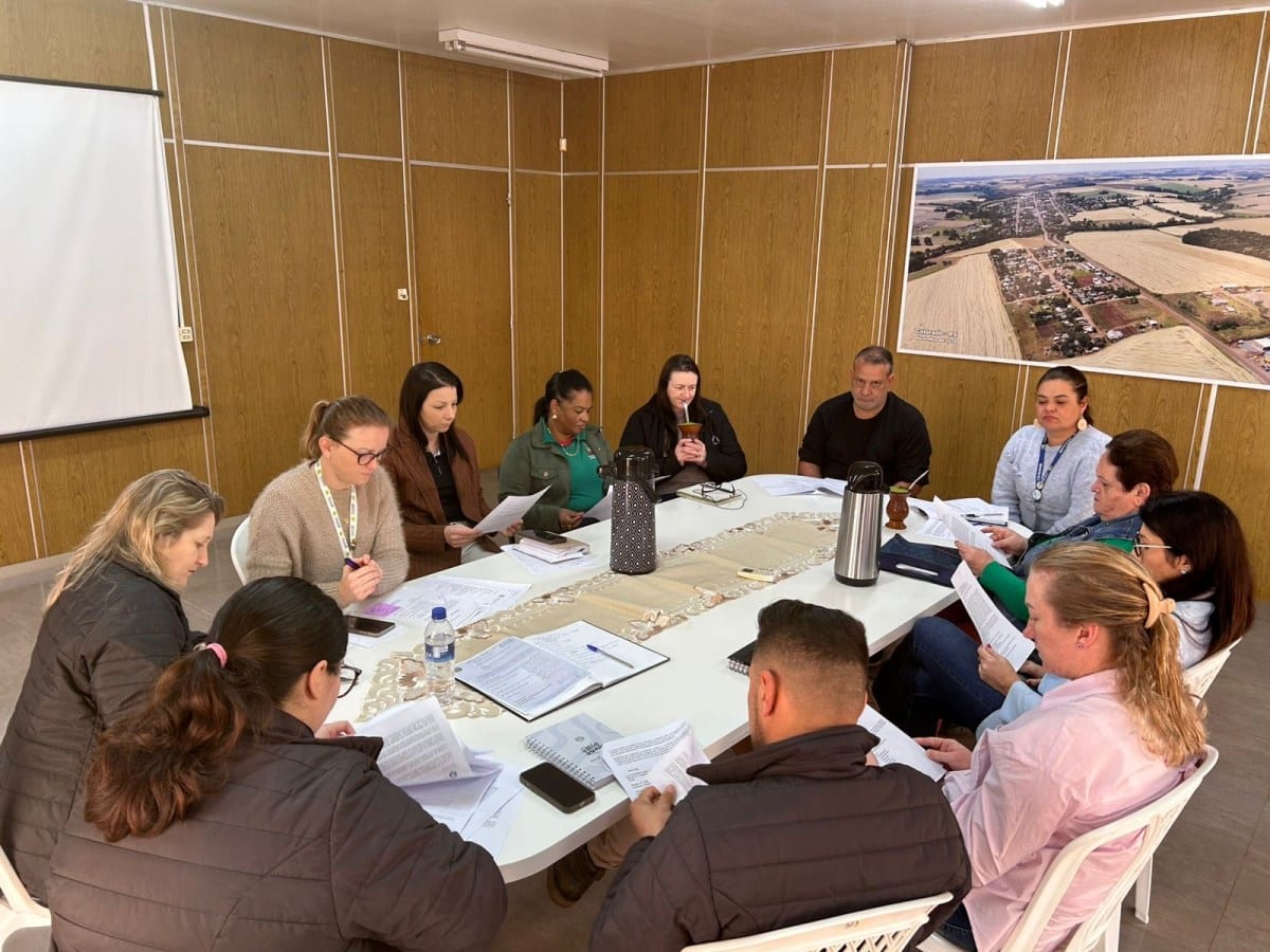Prefeitura Municipal: MANHÃ DE REUNIÕES E PARTICIPAÇÃO SOCIAL EM COLORADO