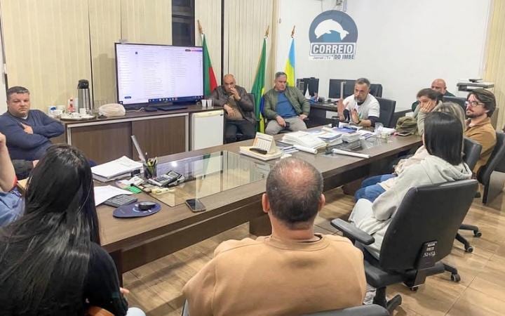 Reunião em Imbé debateu impacto de pagar o piso dos professores: R$ 18 milhões/ano