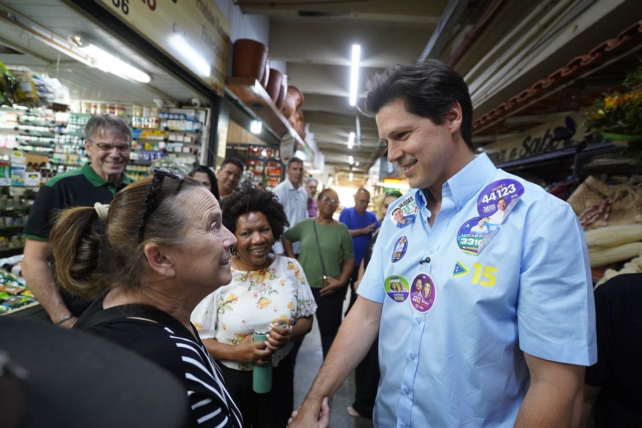 Daniel Vilela visita Mercado Central e destaca investimentos no Centro
