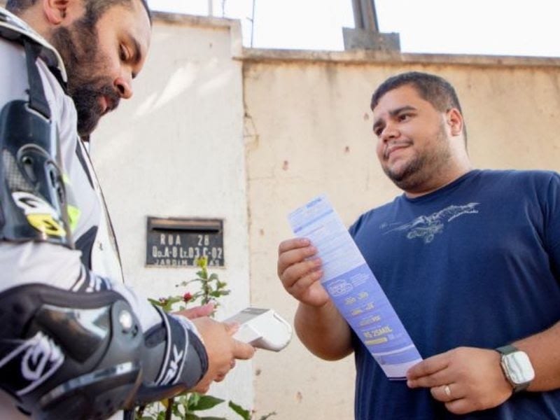 Mais de 193 mil famílias podem perder desconto de até 100% na conta de luz por fata de atualização cadastral