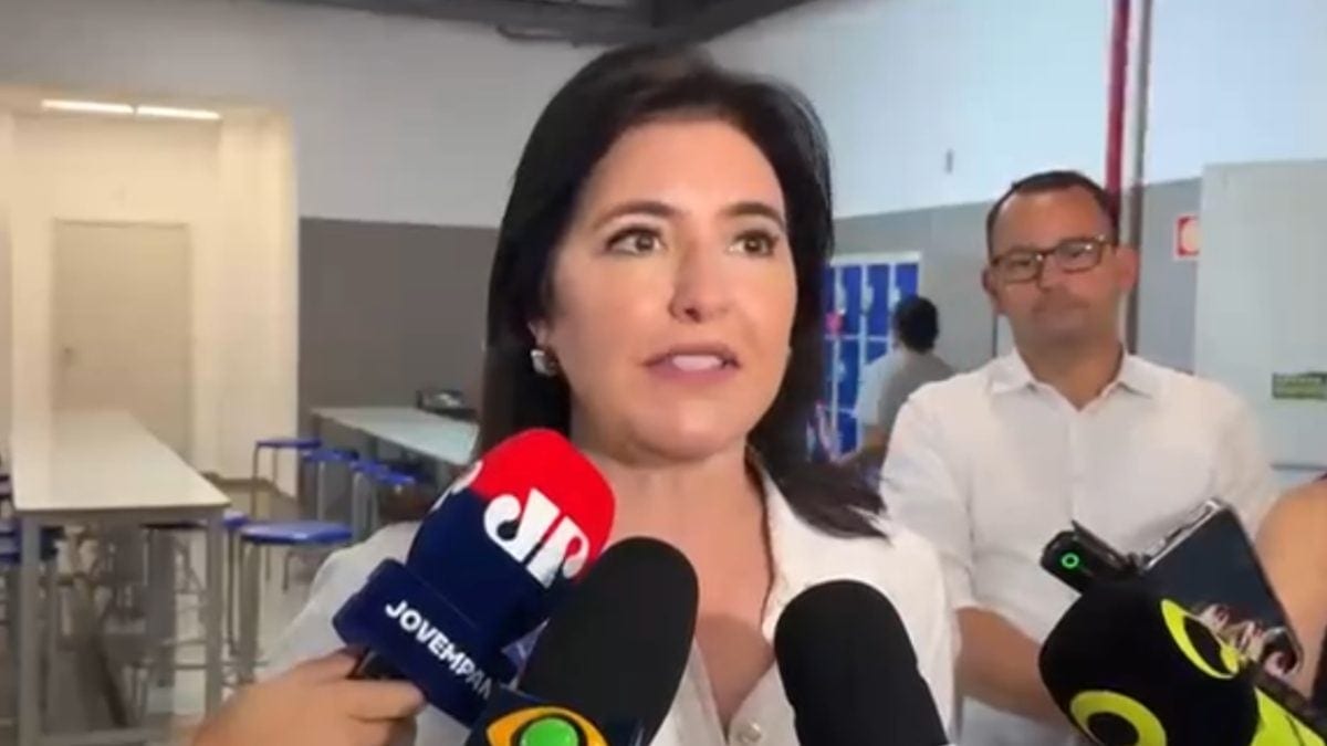 Tebet: eleição “atípica, silenciosa e pacífica”, diz ao votar