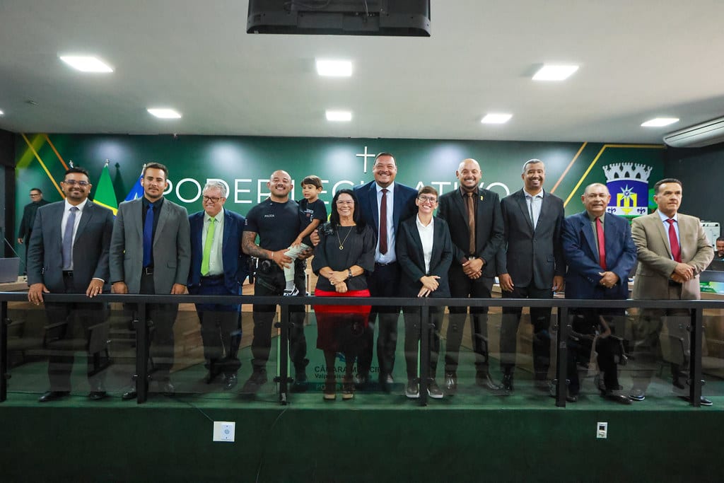 Câmara de Valparaíso aprova projetos e discute redução de carga horária para professores