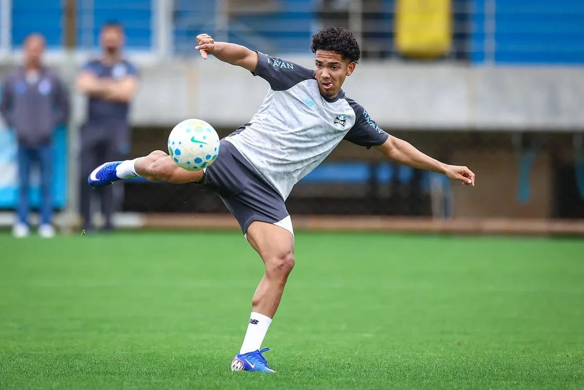 Grêmio divulga lesão de dois jogadores, entre eles promessa das categorias de base