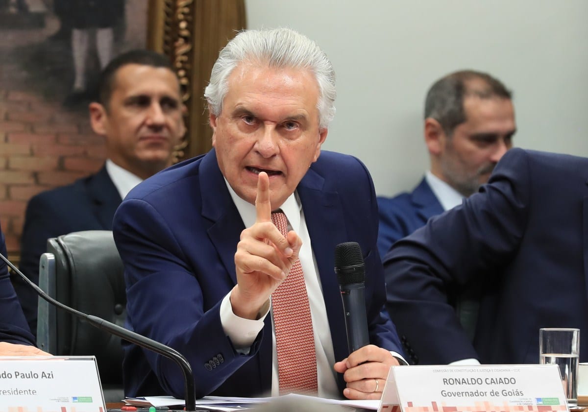 Caiado promete anistia aos envolvidos no 8/1 e reformas no 1º dia, se eleito