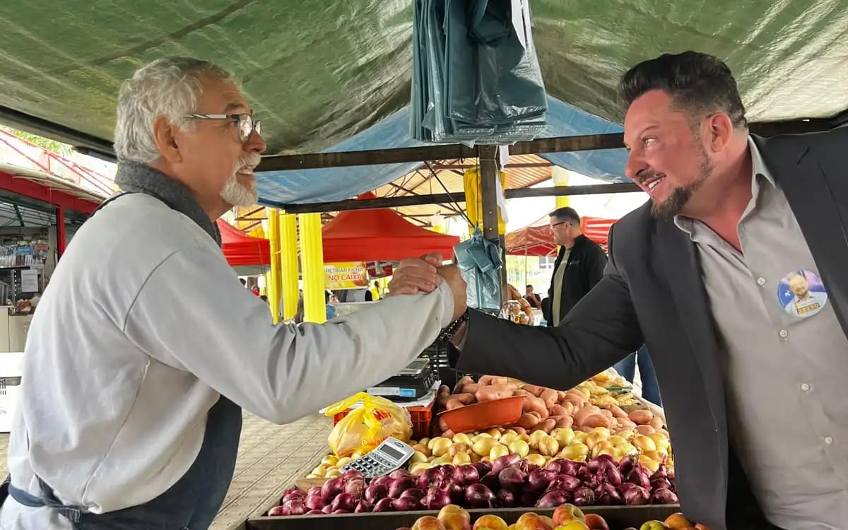 Sandro Montanari intensifica campanha em bairros de Bragança Paulista