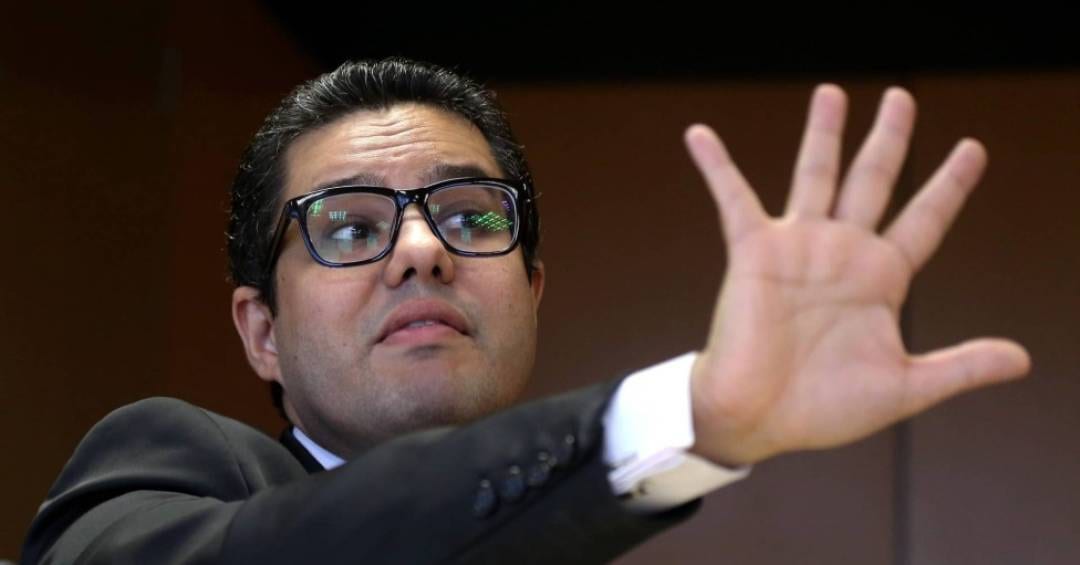 Advogado de Garotinho renuncia e ataca novo vice, André Monteiro