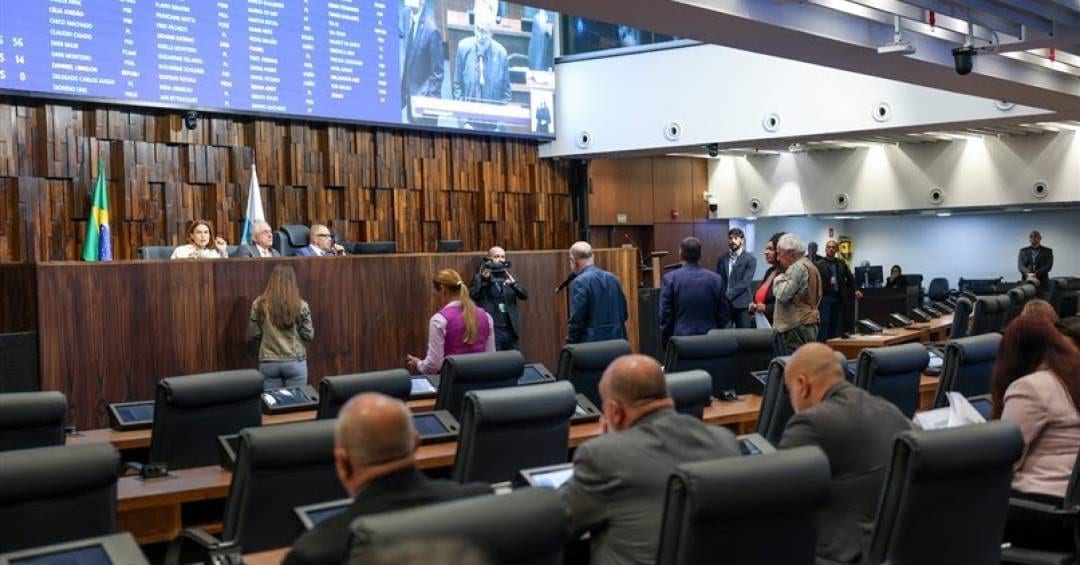 Alerj aprova em 1ª discussão cota de 10% para mães solo em cursos técnicos