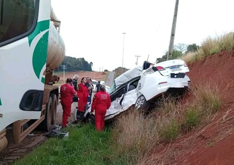 Casal morre em colisão entre dois veículos na ERS-453, no Norte do RS