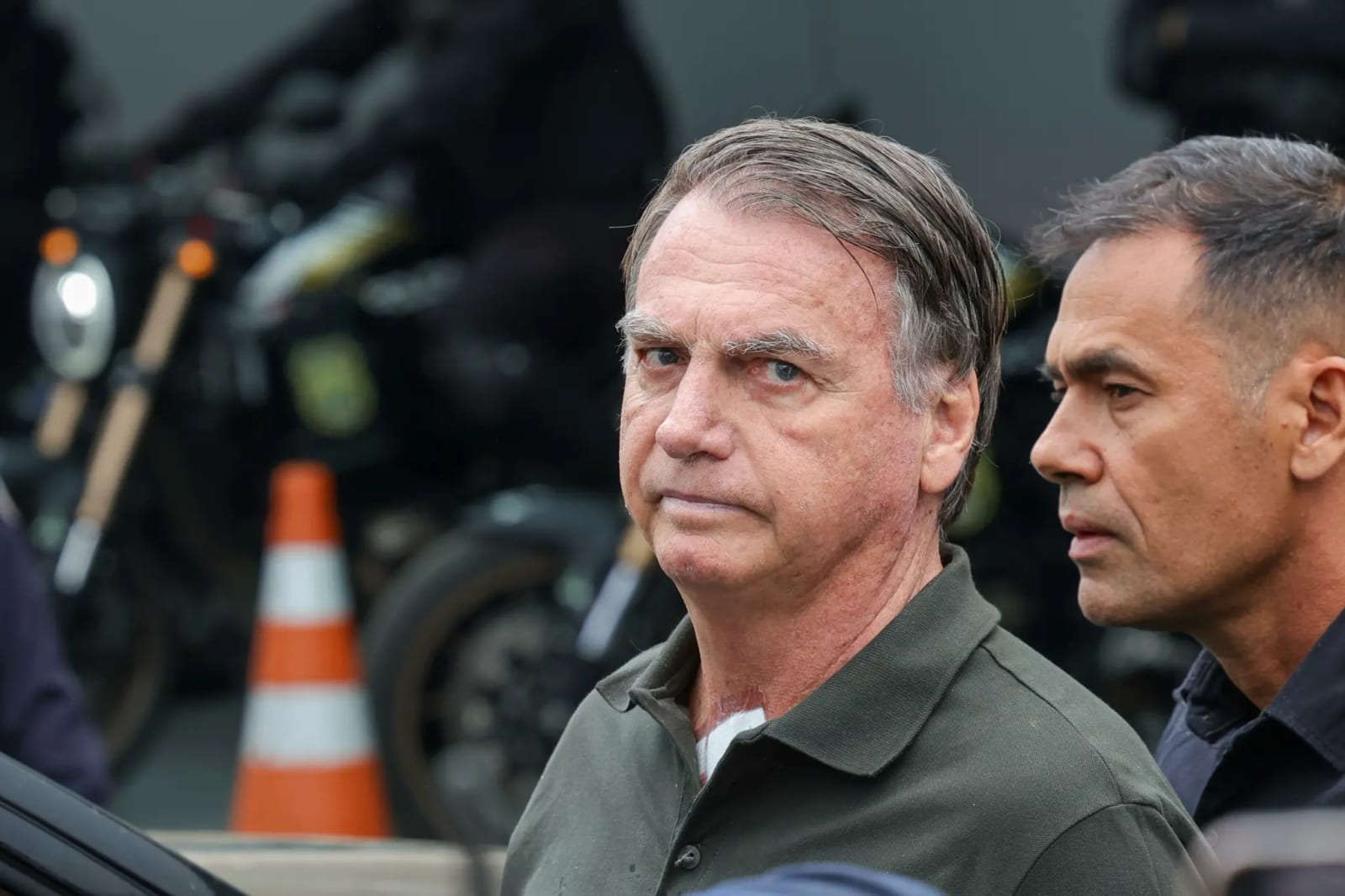 Bolsonaro teve taquicardia e falta de ar há 2 dias antes da eleição, aponta boletim
