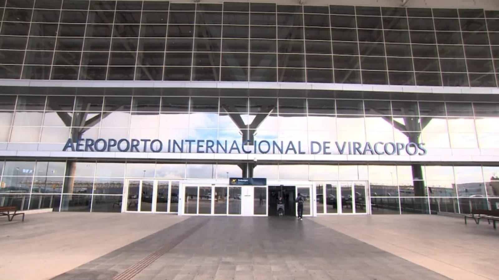 Após 4 meses do fim de comissão, negociações sobre futuro de Viracopos seguem travadas