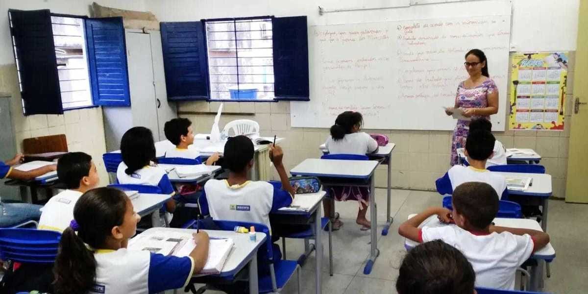 83% dos brasileiros querem alfabetização como prioridade dos candidatos