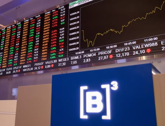 Ibovespa supera 200 mil pontos pela primeira vez e dólar cai após resultado das eleições