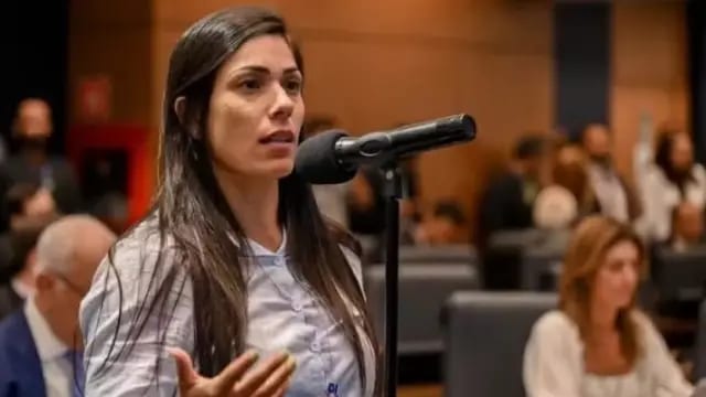 Justiça Trabalhista veta incentivo da deputada Índia Armelau a demissões de eleitores de Lula
