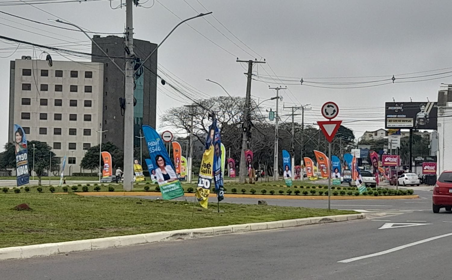 Começou a campanha eleitoral em 16 de agosto; 1º turno em 4 de outubro