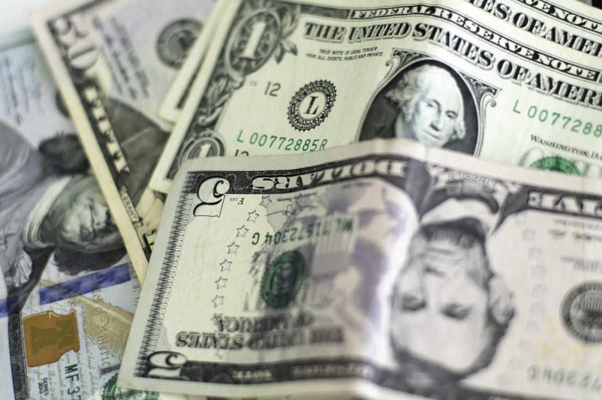 Dólar recua a R$ 5,34 após declaração do presidente do Banco Central dos EUA
