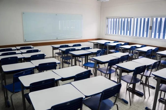 DF tem o pior Ideb do ensino médio em 2025; professores adoecem em massa