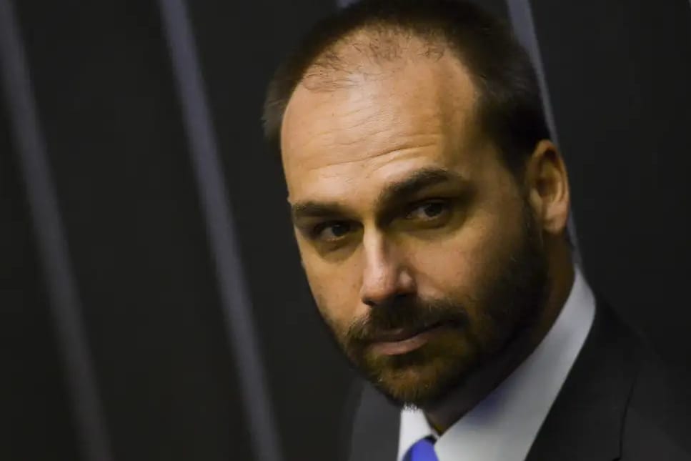 Alexandre determina prisão de Eduardo Bolsonaro após fim dos recursos