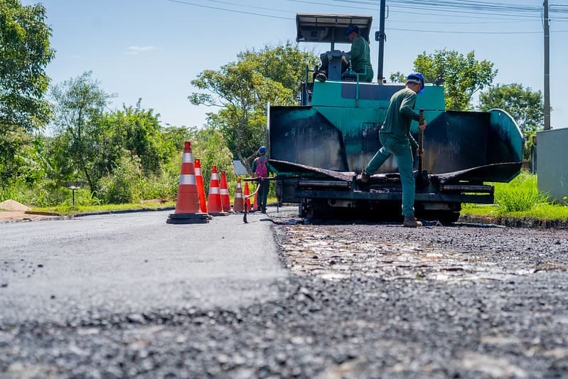Foz do Iguaçu vai pavimentar 30 ruas em nove bairros com R$ 13,2 milhões