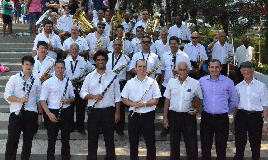 O silêncio sobre a antiga banda da cidade