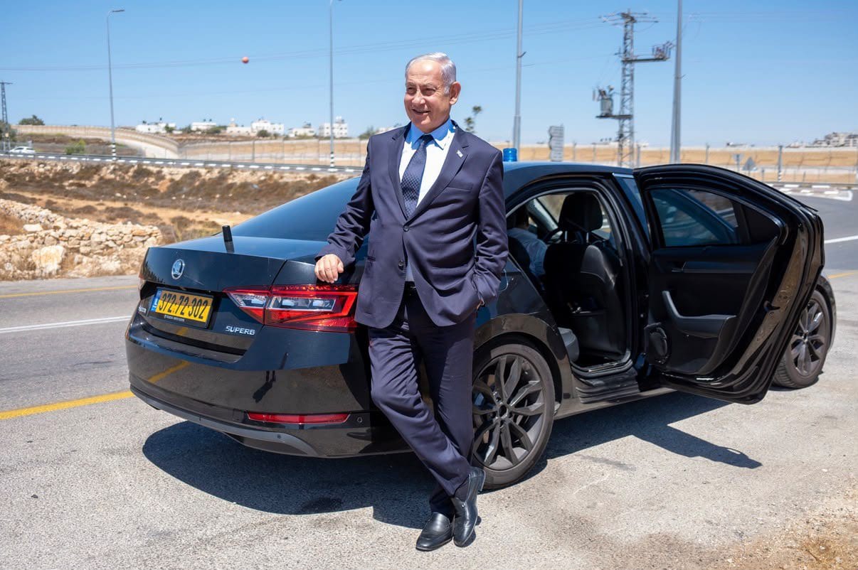Netanyahu alega que bloco de direita conquistará ‘maioria decisiva’; bocas de urnas não apontam vencedor absoluto