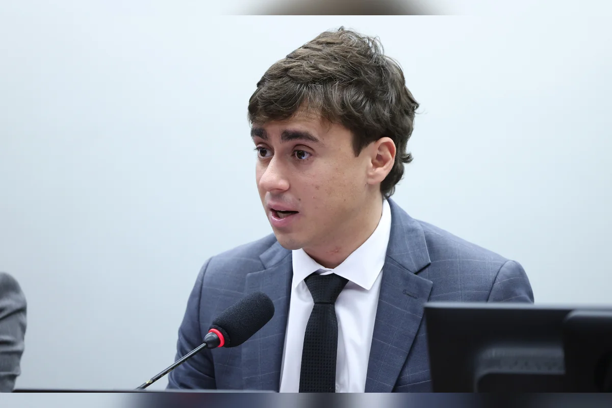 PT aciona PGR contra Nikolas por vídeo contra Lula