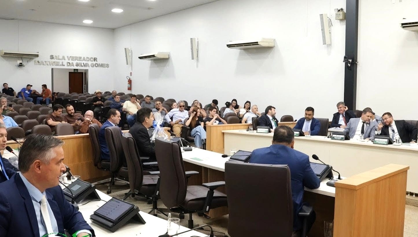 Câmara de Rio Verde aprova 30 leis e 331 requerimentos em uma semana