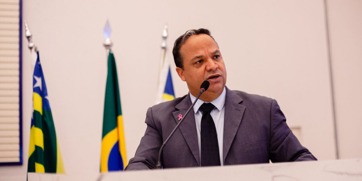 Nilson Sousa destaca obras de melhoria em via de acesso ao trevo do viaduto Miguel Moreira Braga