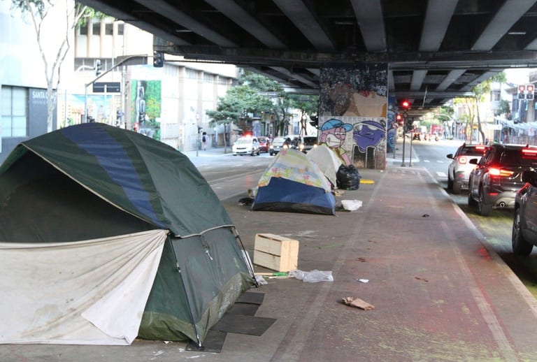 Prova-piloto do Censo da População em Situação de Rua começa em Goiânia