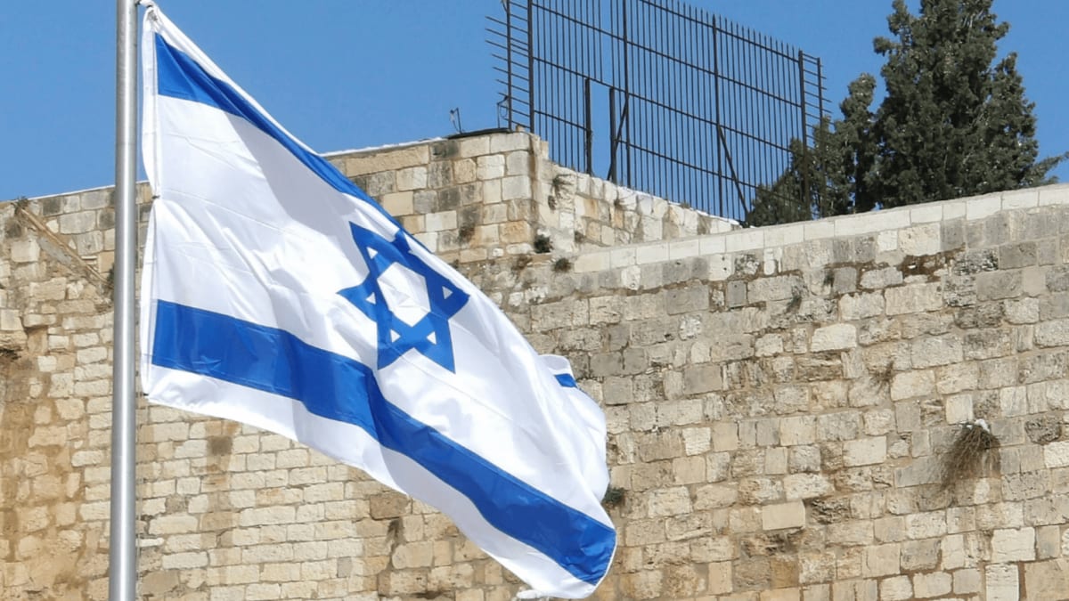 Israel ataca sul do Líbano; 4 mortos em retaliação ao Hezbollah