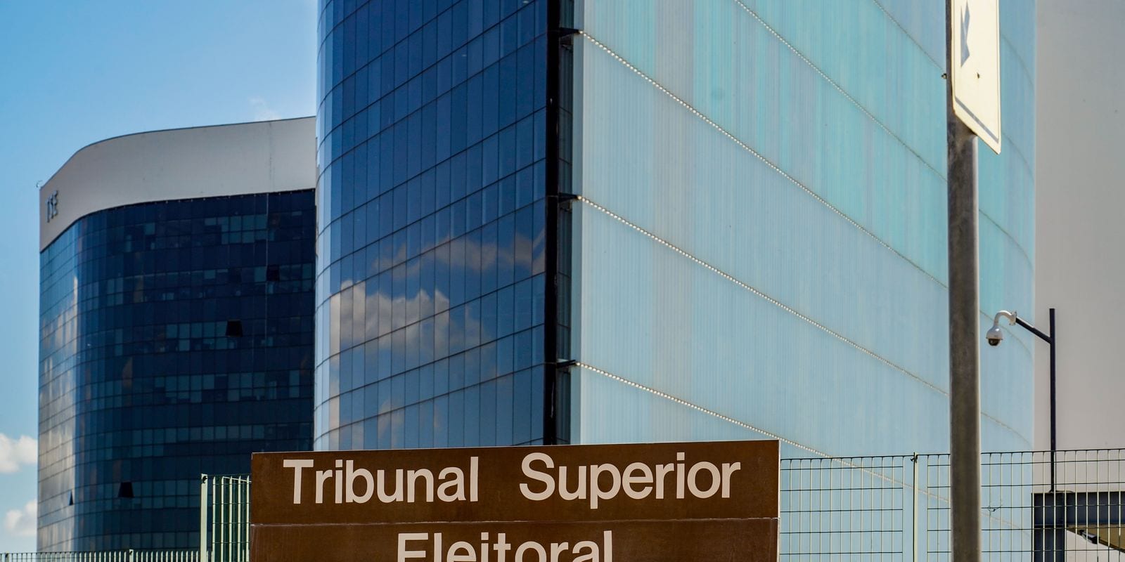 TSE Declara Inelegibilidade de Candidato Condenado por Lesão Corporal Contra Mulher