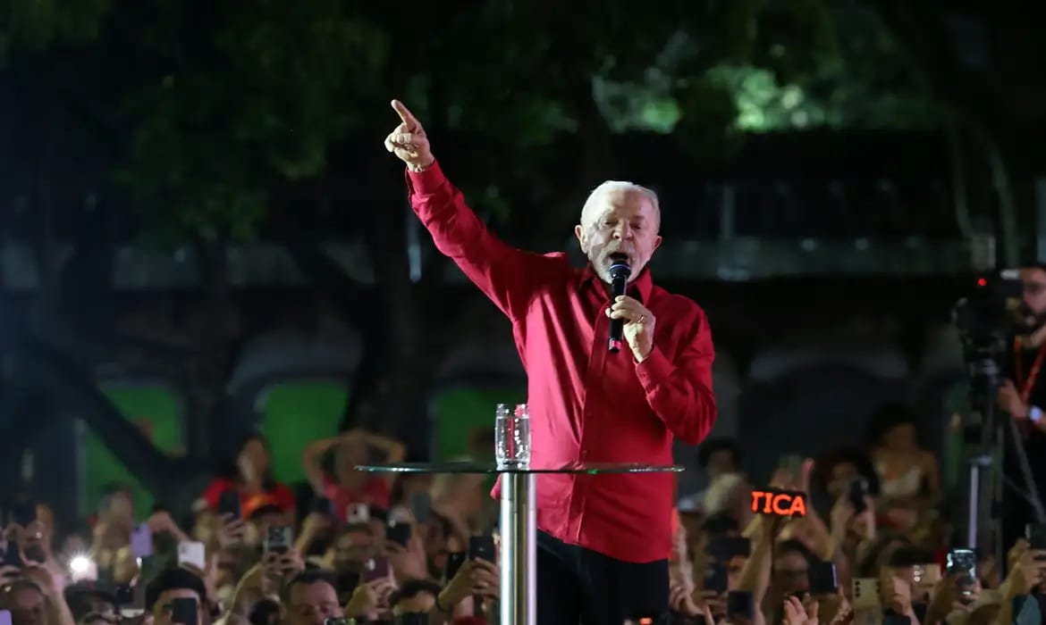 Lula propõe Ministério da Segurança e manter aumento real do salário mínimo