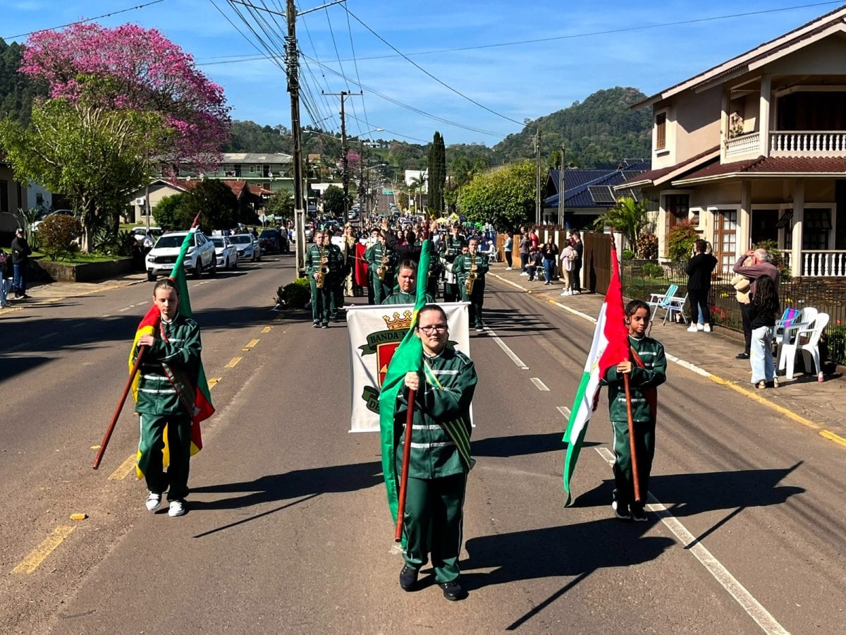 Westfália realiza Desfile Cívico no dia 5 de setembro