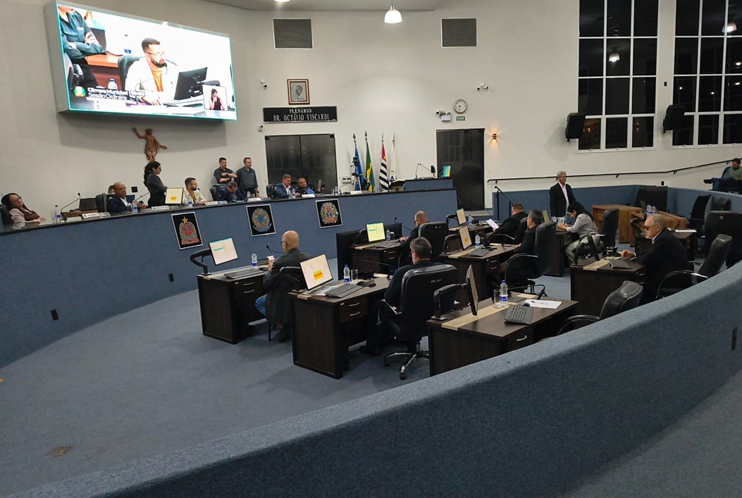 Câmara pauta cinco projetos para votação na terça-feira