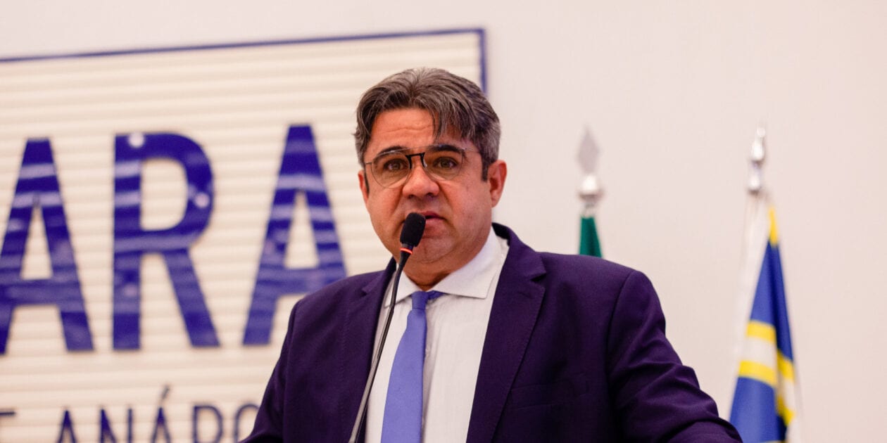 Elias do Nana anuncia revitalização da praça do Residencial do Trabalhador, na Vila São Vicente