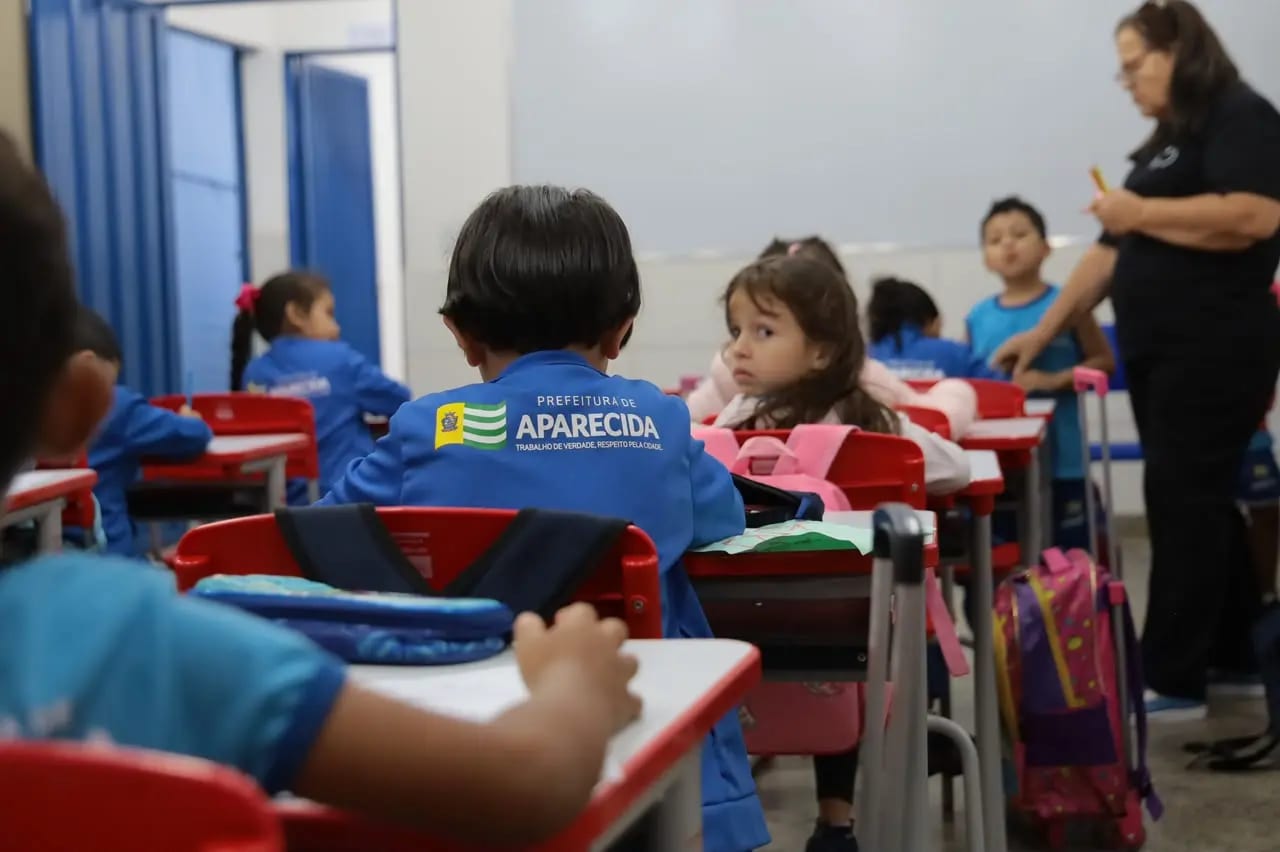 Aparecida de Goiânia avança contratação da banca para concurso da Educação