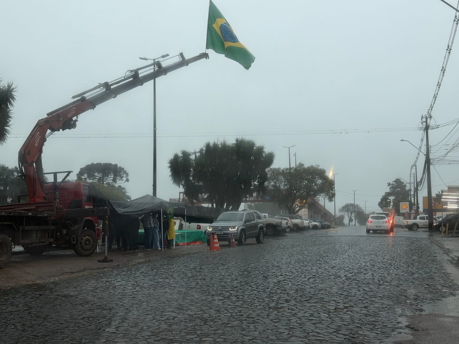 Manifestações marcam sábado de véspera do segundo turno em Carambeí