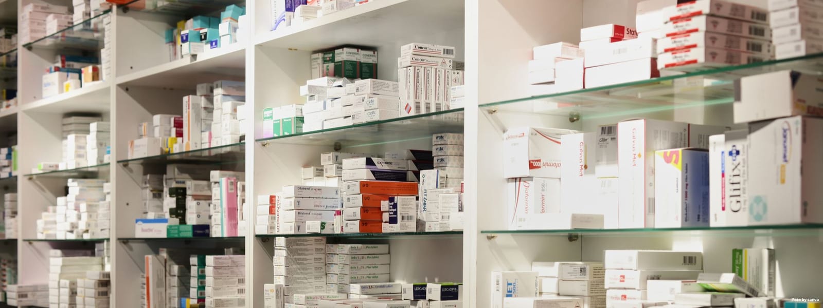 Vistoria aponta medicamentos vencidos e falhas no controle de estoque em UBS de Luzimangues; MP cobra adequações