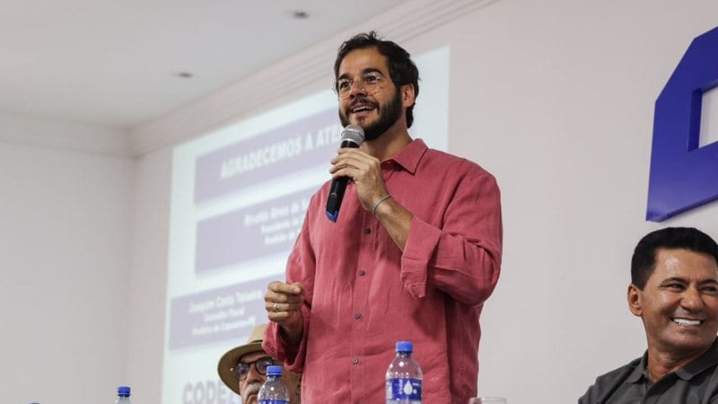 Túlio Gadêlha tem apoio de mais de 80 prefeitos para o Senado