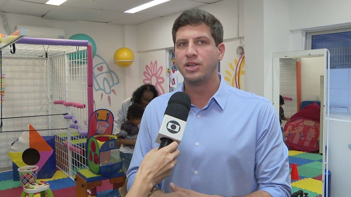 João Campos promete centros TEA em todas as UPAs de Pernambuco