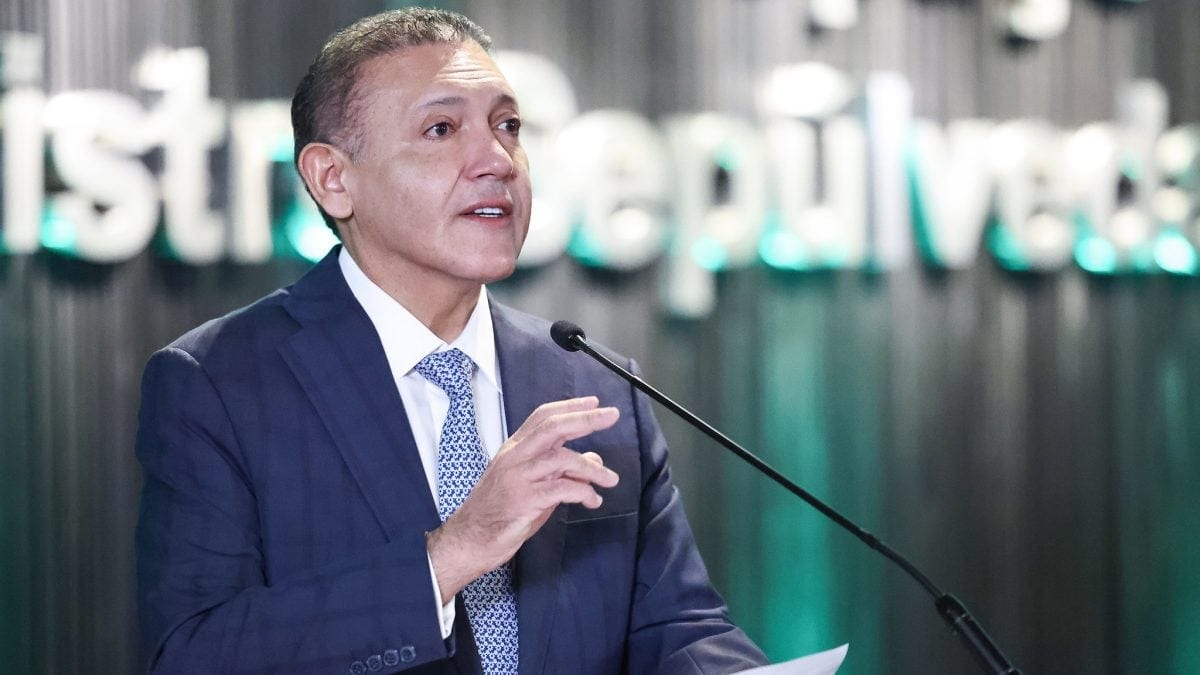 A convidados internacionais, Nunes Marques compara eleições ao Super Bowl