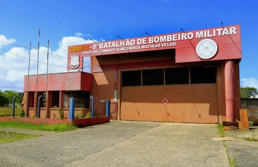 "Vamos começar as medições": Prefeitura acelera projetos para reconstrução da sede do Corpo de Bombeiros em Canoas