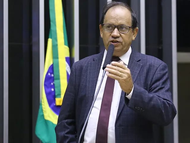 TRE-TO manda Eli Borges recolher panfleto que atribui ao STF autorização para matar bebês