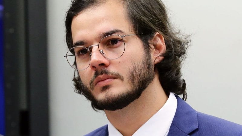 Túlio Gadelha deve ir ao ato de Lula no Marco Zero nesta sexta (25)