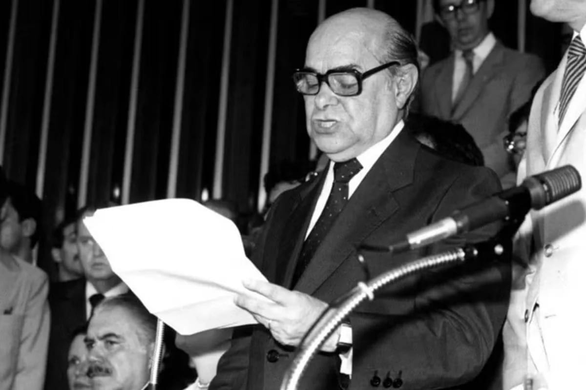 Morte de Tancredo Neves: Justiça garante acesso a documentos sigilosos que podem esclarecer possível erro médico