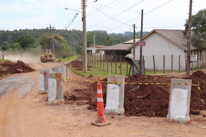 Linha Nova inicia nova etapa de pavimentação da Rua Morro Grande