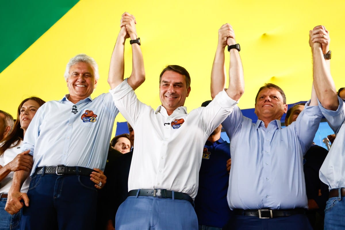 Com Tarcísio, aliados de Flávio montam ‘bolsão de apoios’ em SP para ampliar vantagem sob Lula na reta final