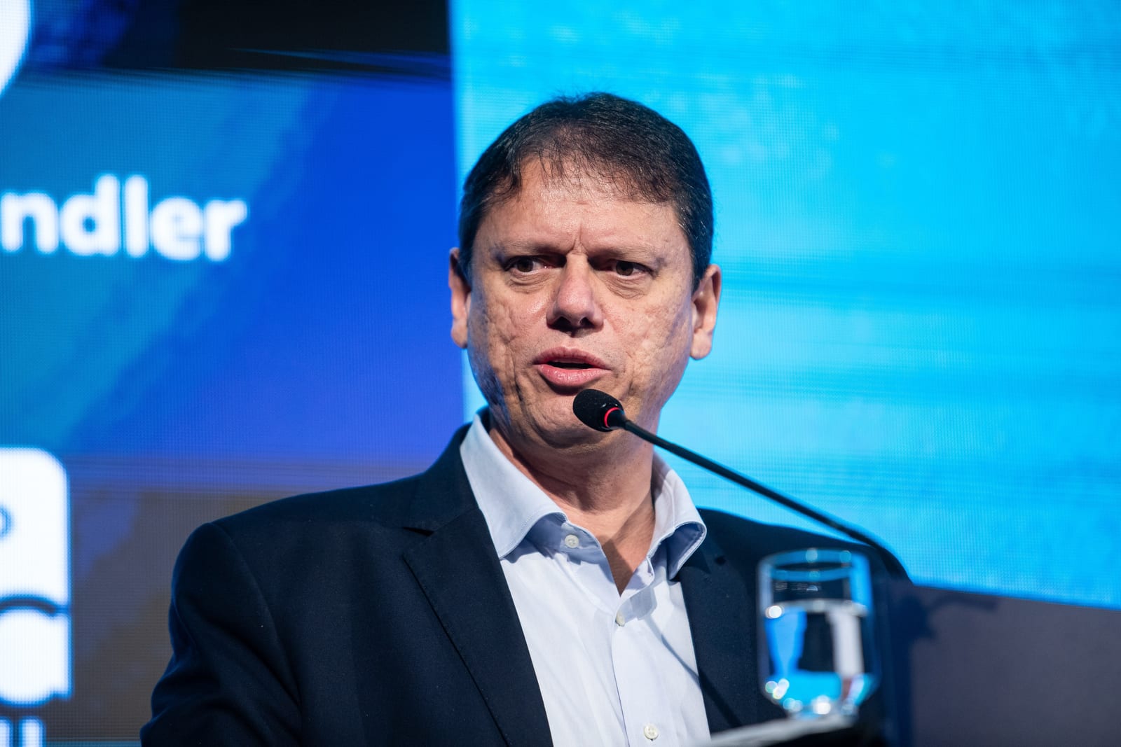 Tarcísio participa nesta terça (15) da série de entrevistas da Globo