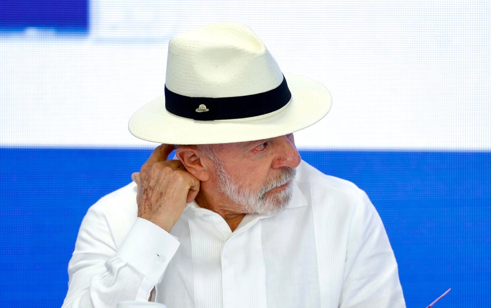 Lula é desaprovado por 55% e aprovado por 41% em São Paulo